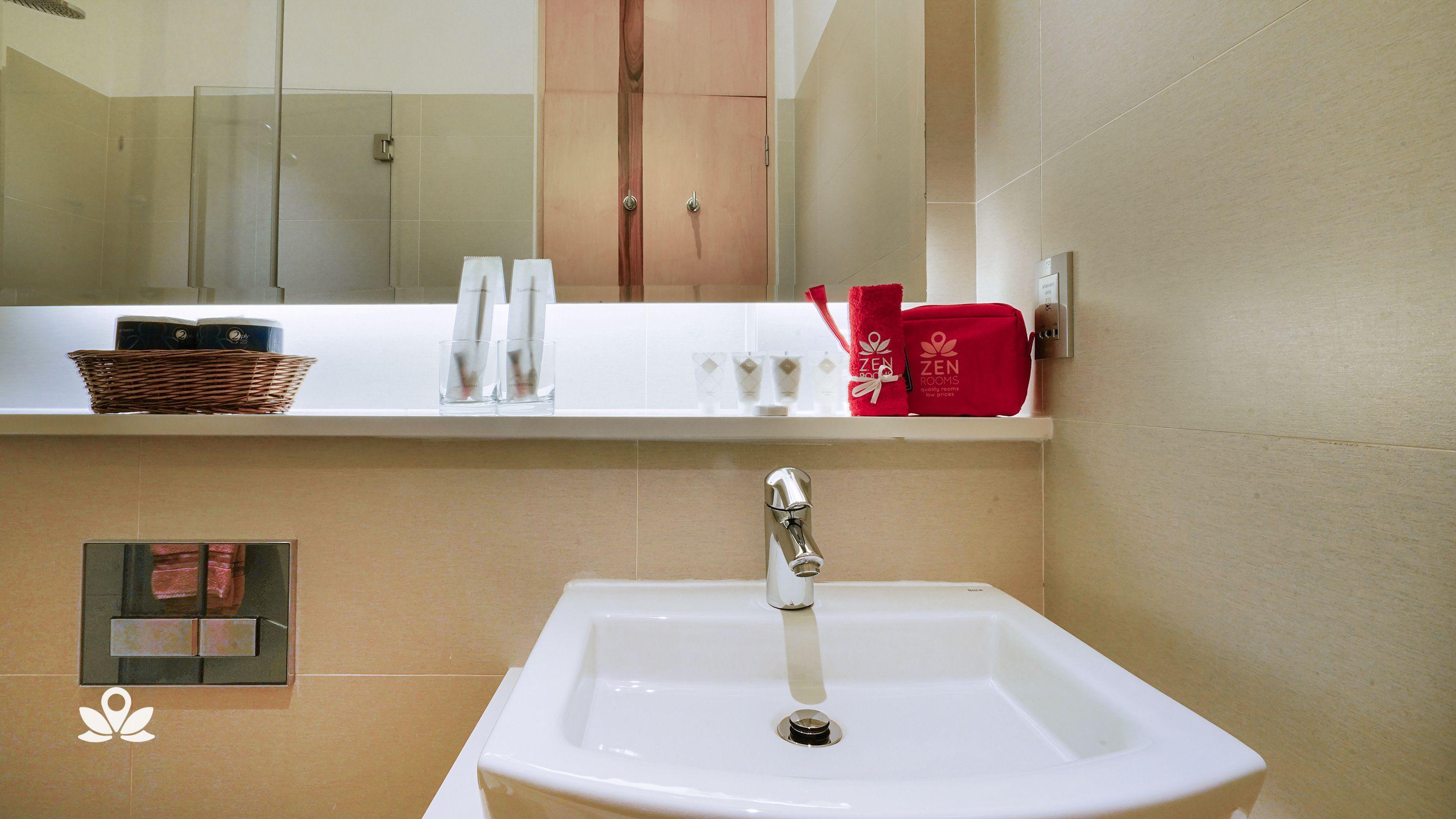 Zen Premium Kampong Glam Khách sạn 4*