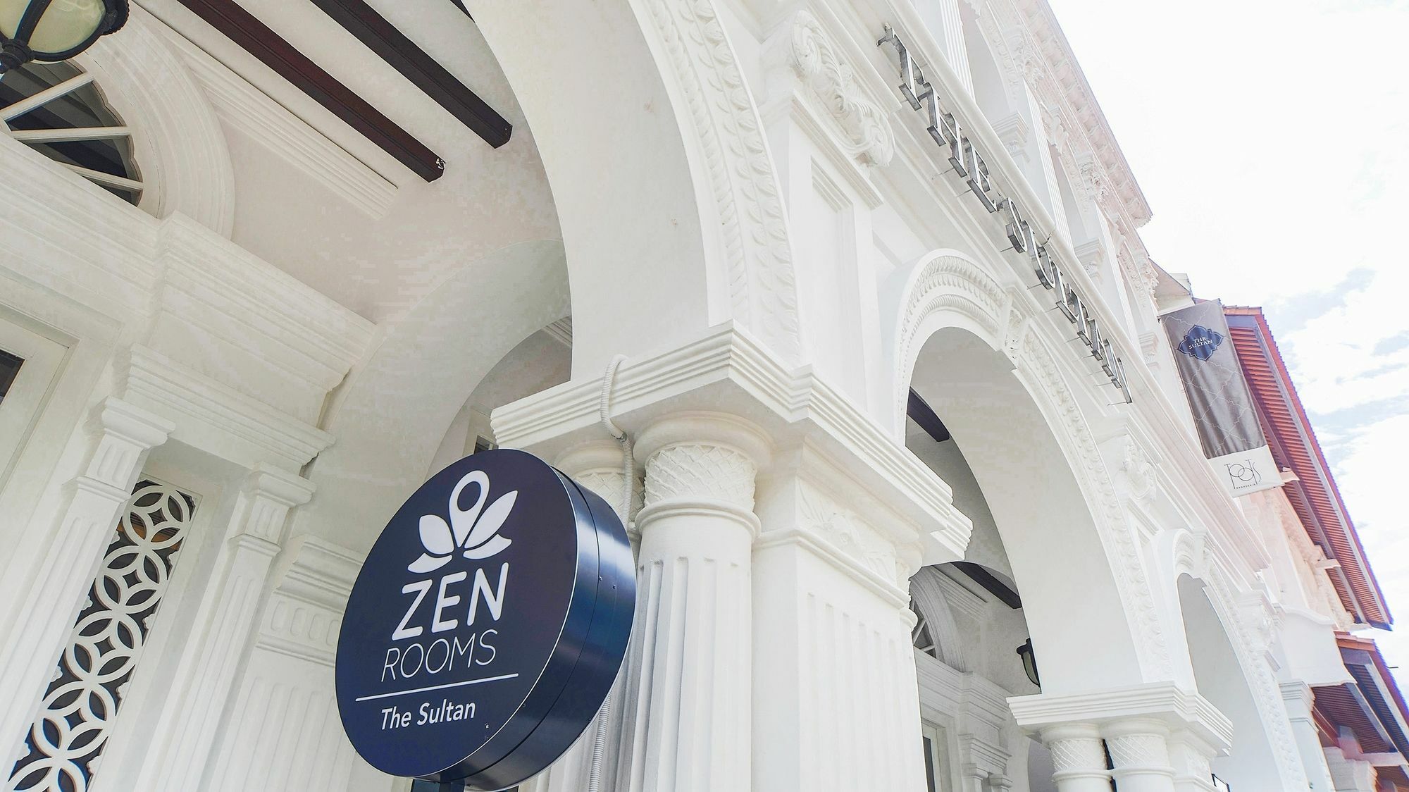 Zen Premium Kampong Glam 4* Singapore