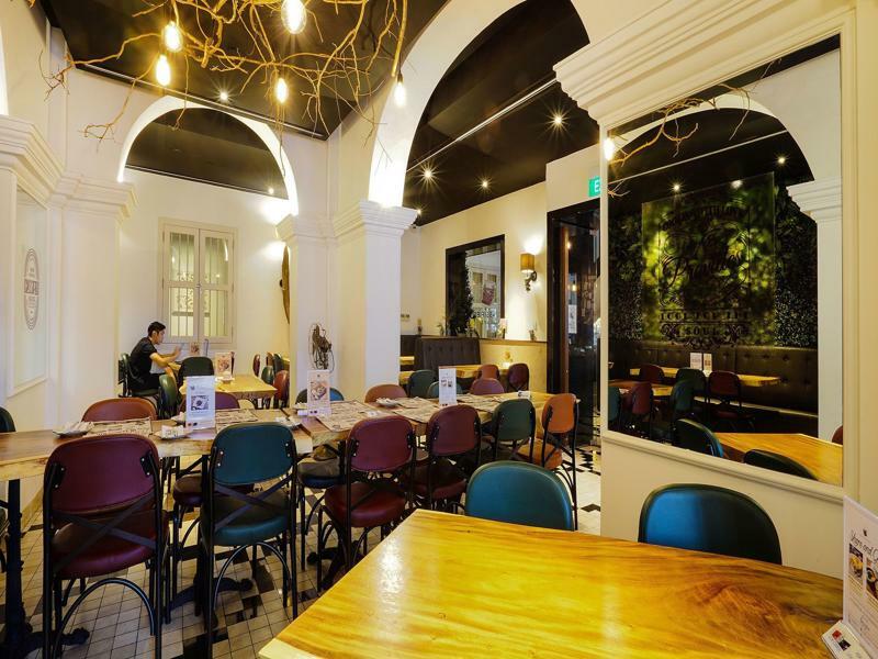 Hotel Zen Premium Kampong Glam